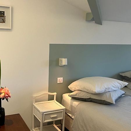 塞尼奥斯Laguillotte住宿加早餐旅馆 外观 照片